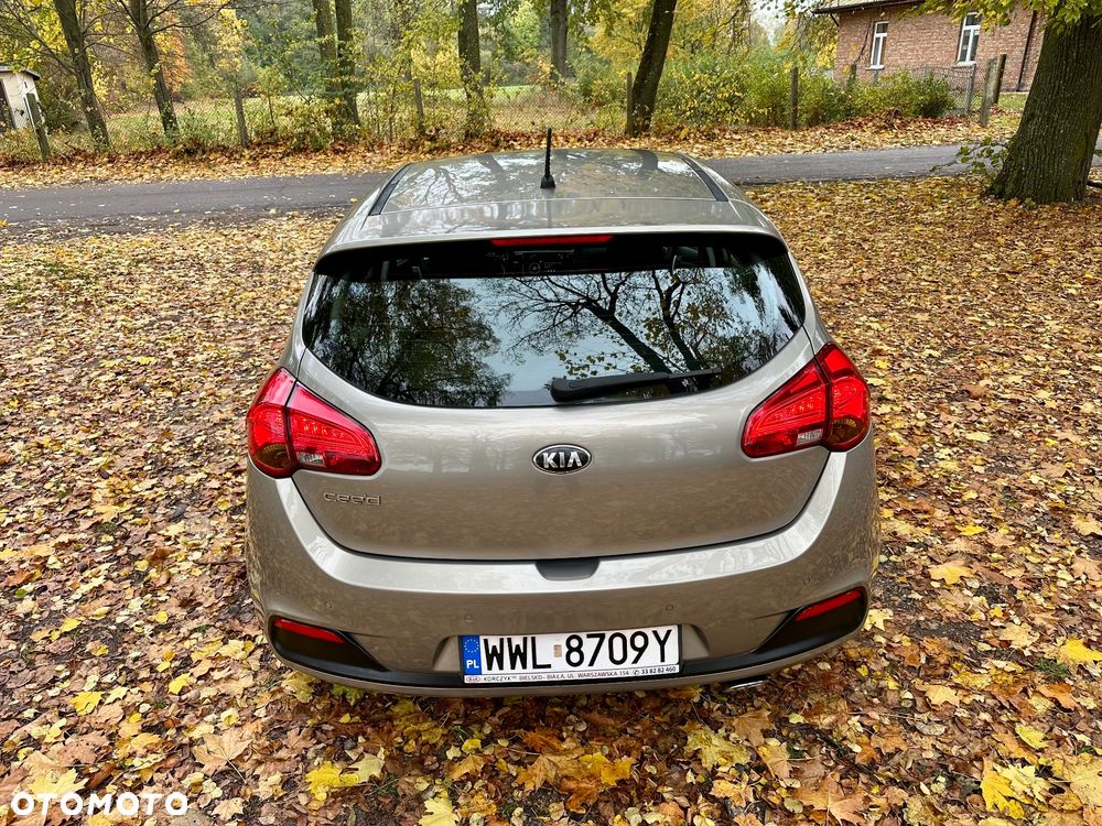 Kia Ceed - 16