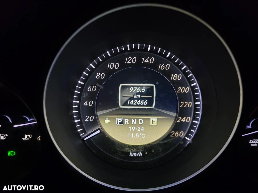 Mercedes-Benz C 180 BlueEFFICIENCY 7G-TRONIC Avantgarde - 9