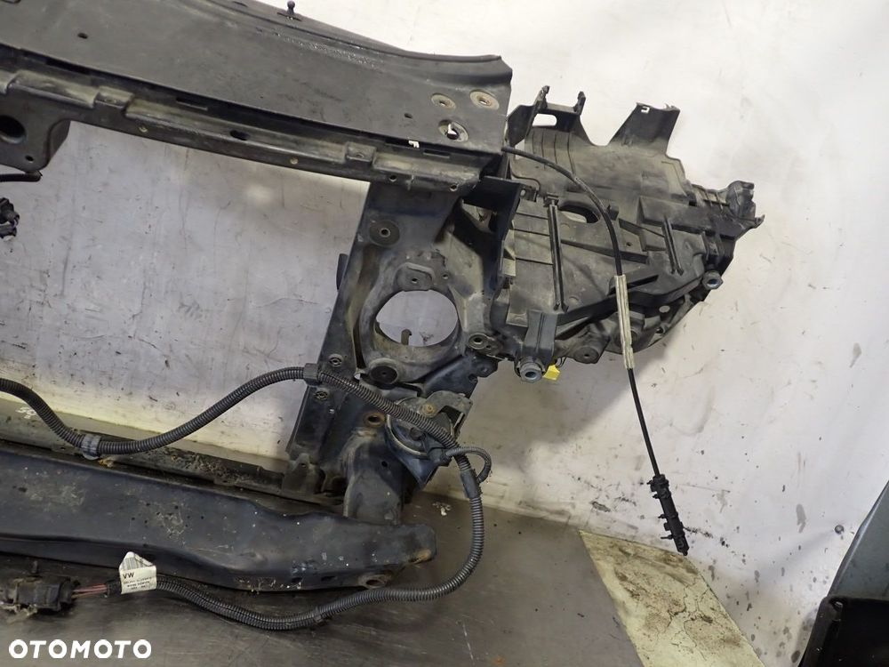 PAS PRZEDNI VOLKSWAGEN TOUAREG 5.0 - 2