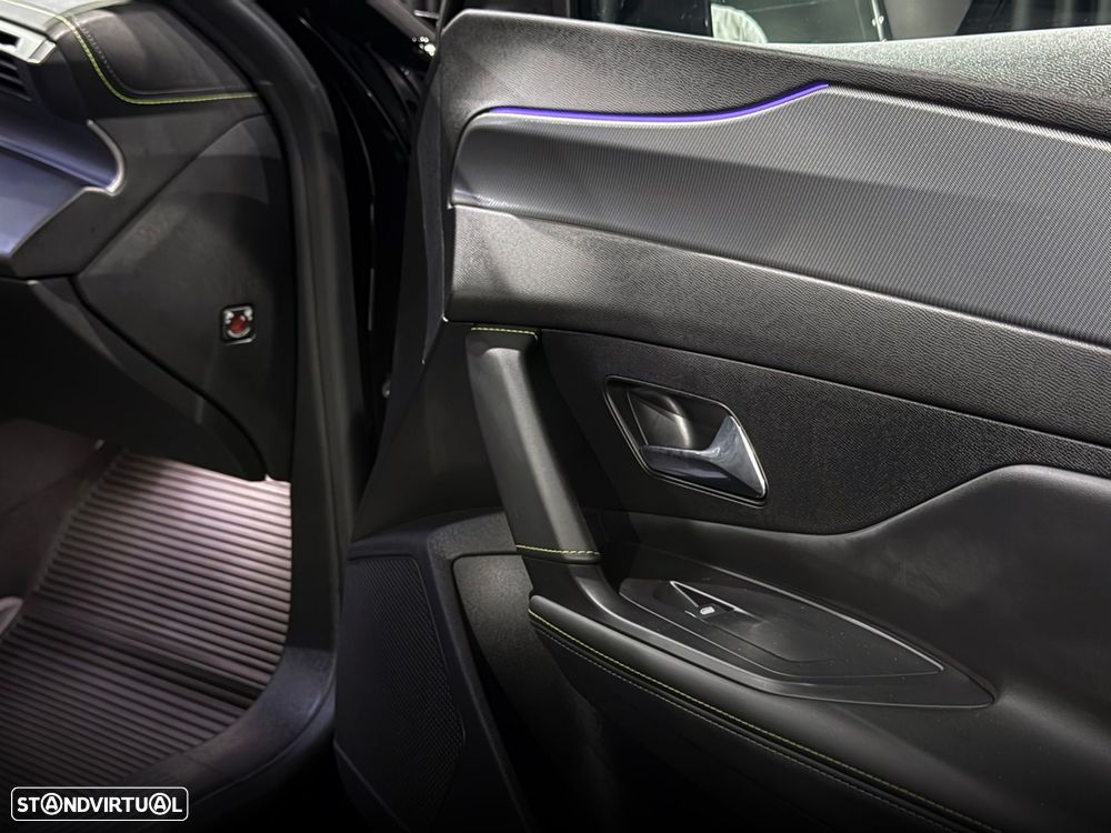 Peugeot 408 1.2 PureTech GT EAT8 - 39
