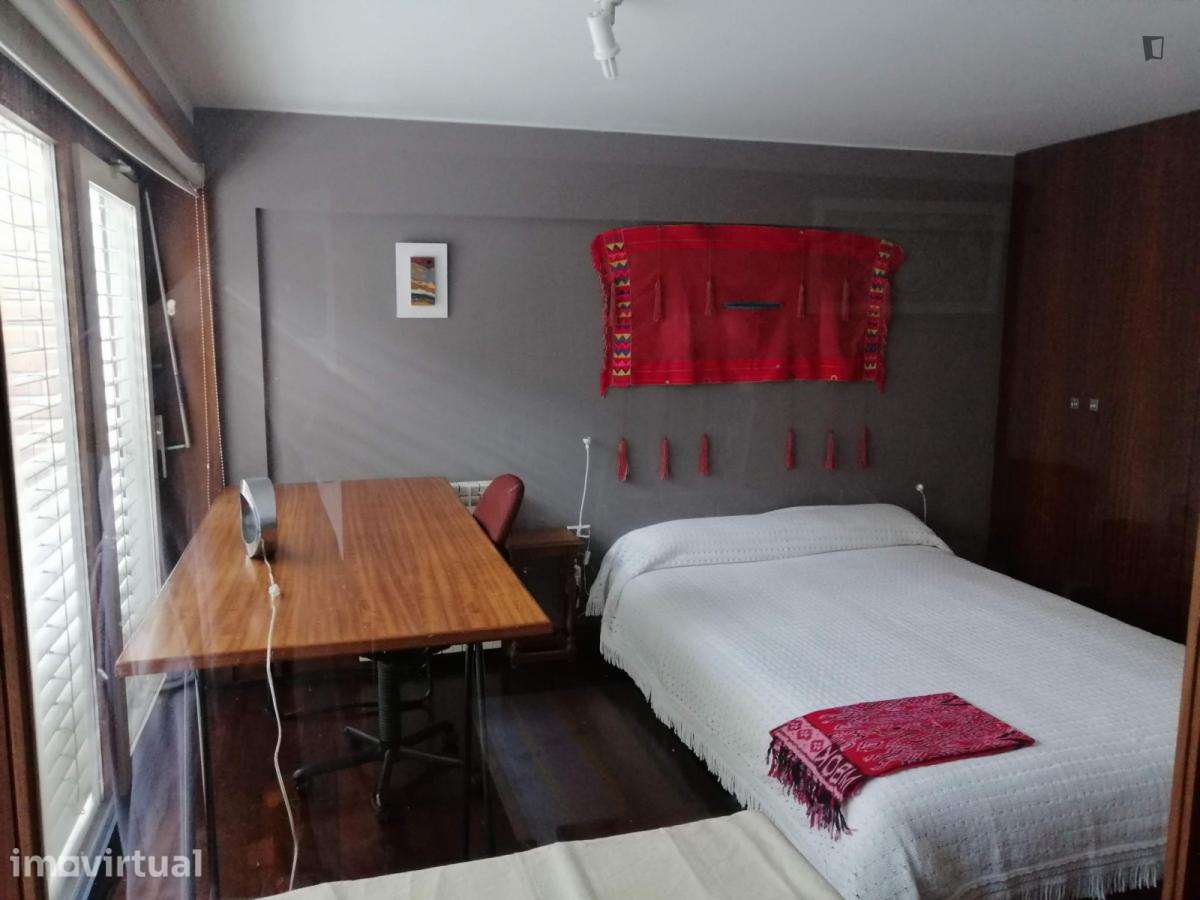 Quarto - localizado em Aldoar Porto - Grande imagem: 2/9
