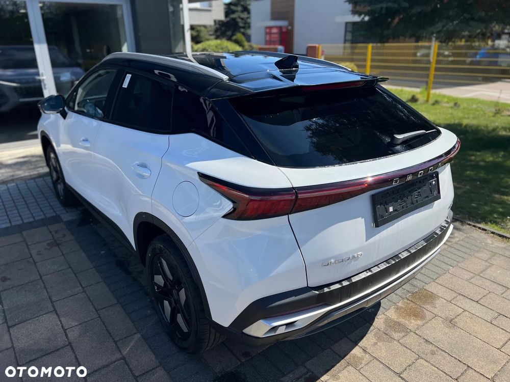 Omoda 5 1.5 T-GDI Hybrid Premium DHT - 11