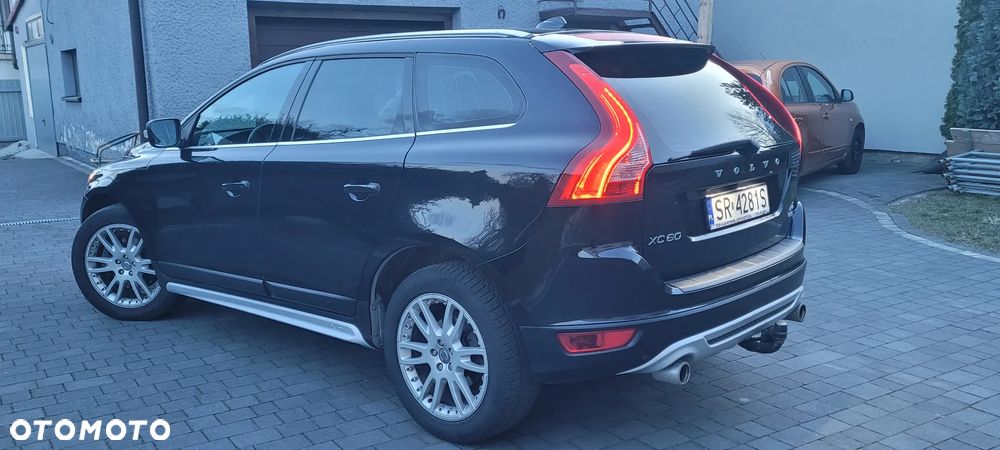 Volvo XC 60 D5 AWD Geartronic Kinetic - 5
