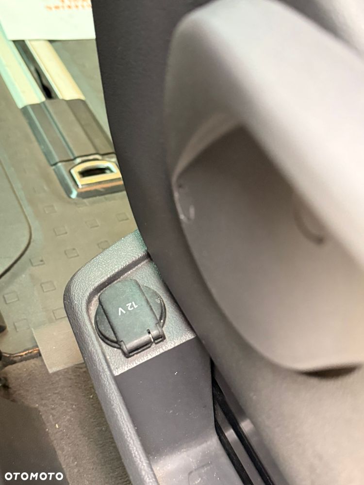 Volkswagen Multivan - 19