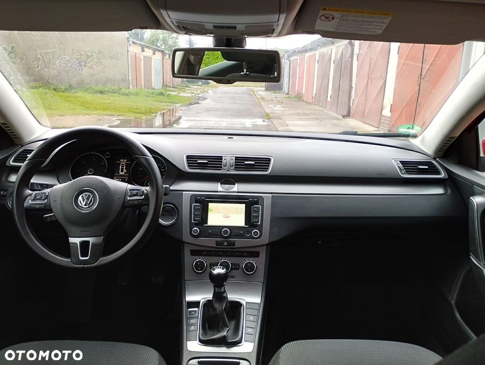 Volkswagen Passat 2.0 Blue TDI SCR Comfortline - 7