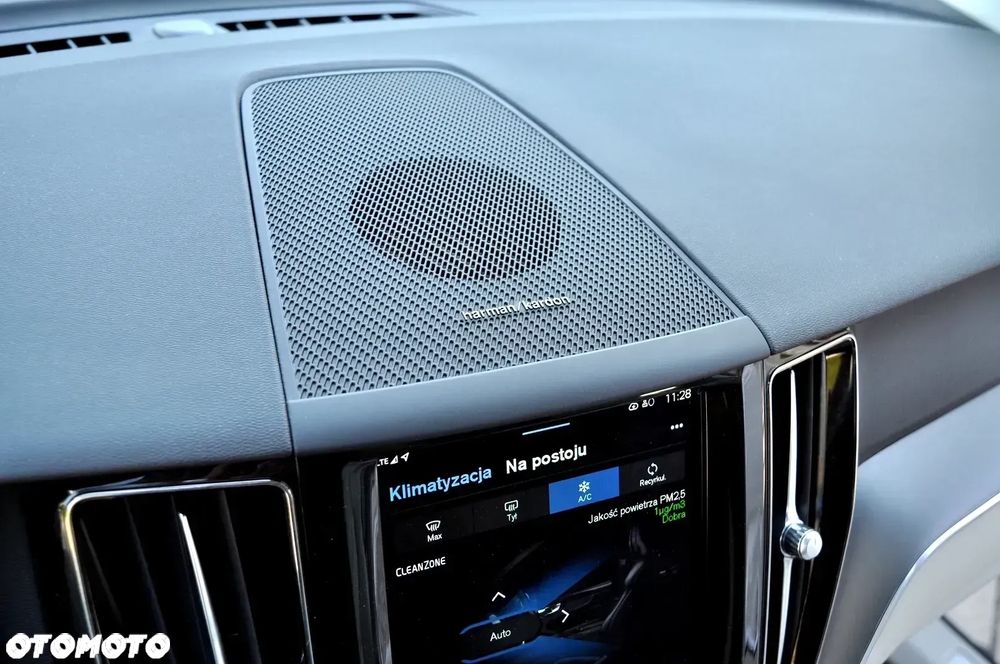Volvo XC 60 T6 AWD Recharge Geartronic Inscription - 19