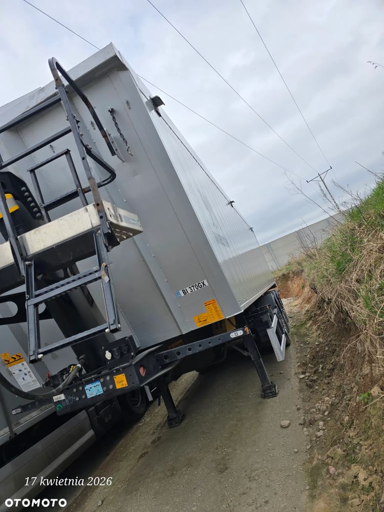 Wielton 48m3 klapodrzwi - 1