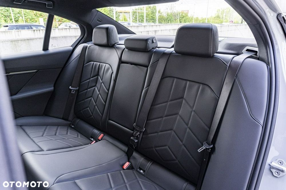 BMW Seria 5 - 30