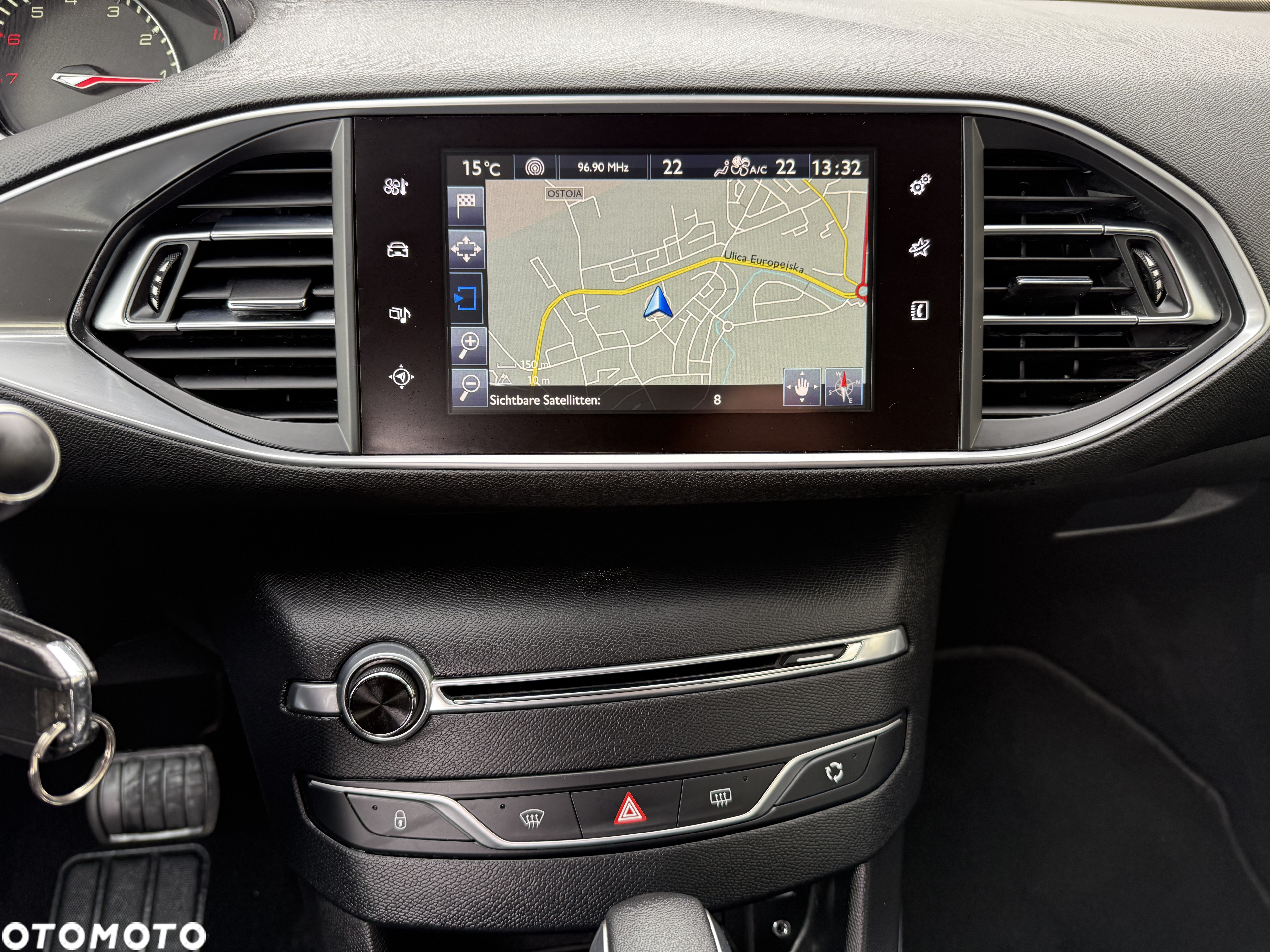 Peugeot 308 SW 1.2 PureTech Allure S&S - 31
