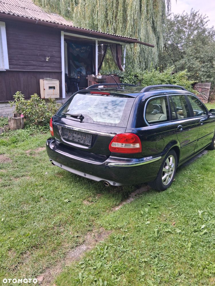 Jaguar X-Type 2.5 V6 4x4 Executive - 5