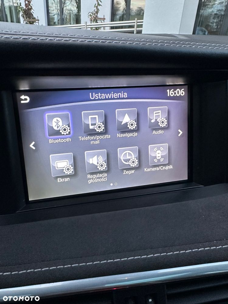 Infiniti Q30 2.0t DCT AWD Sport City Black - 36