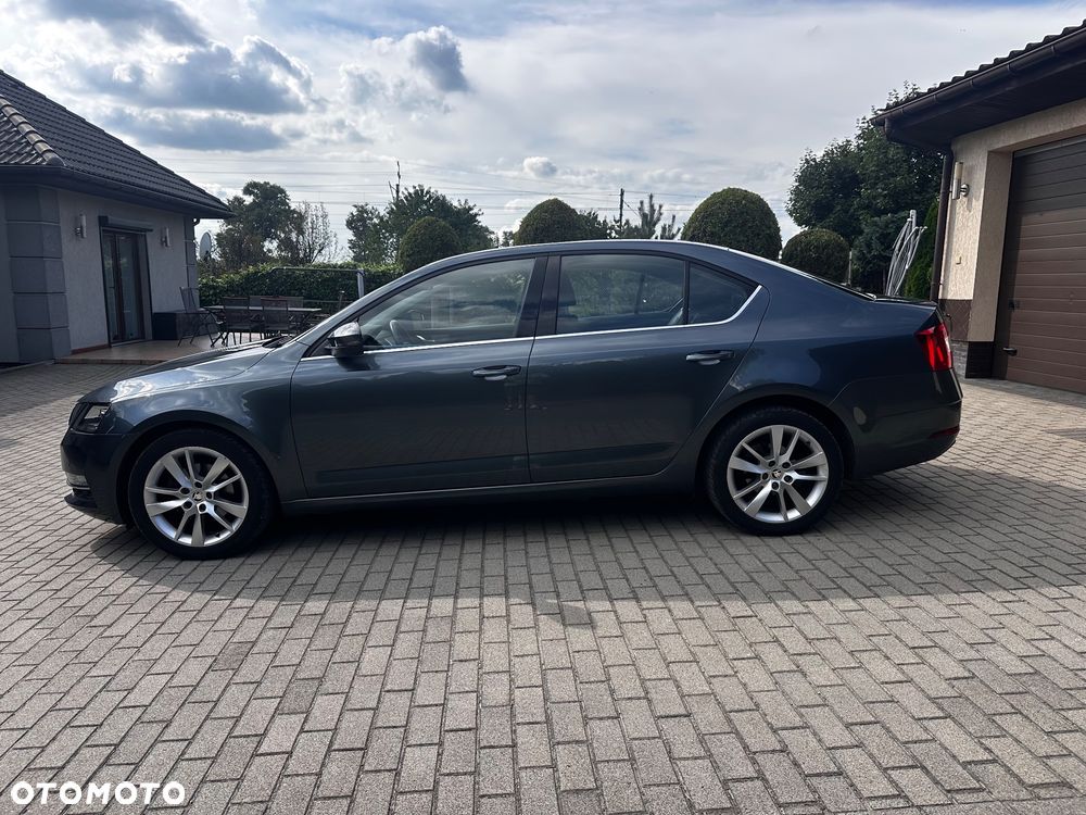 Skoda Octavia 2.0 TDI Style DSG - 8