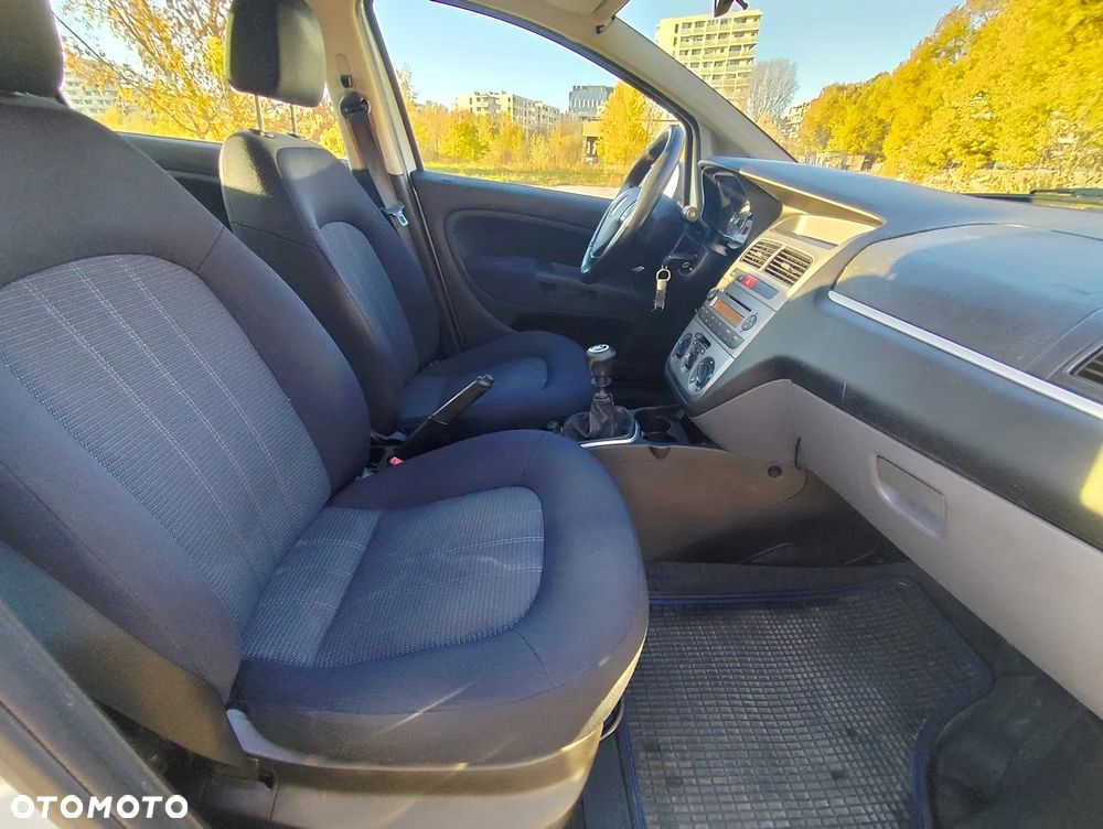 Fiat Linea 1.6 MJ 16V Dynamic - 10