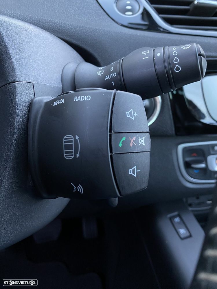 Renault Scénic 1.5 dCi Bose Edtion SS - 13