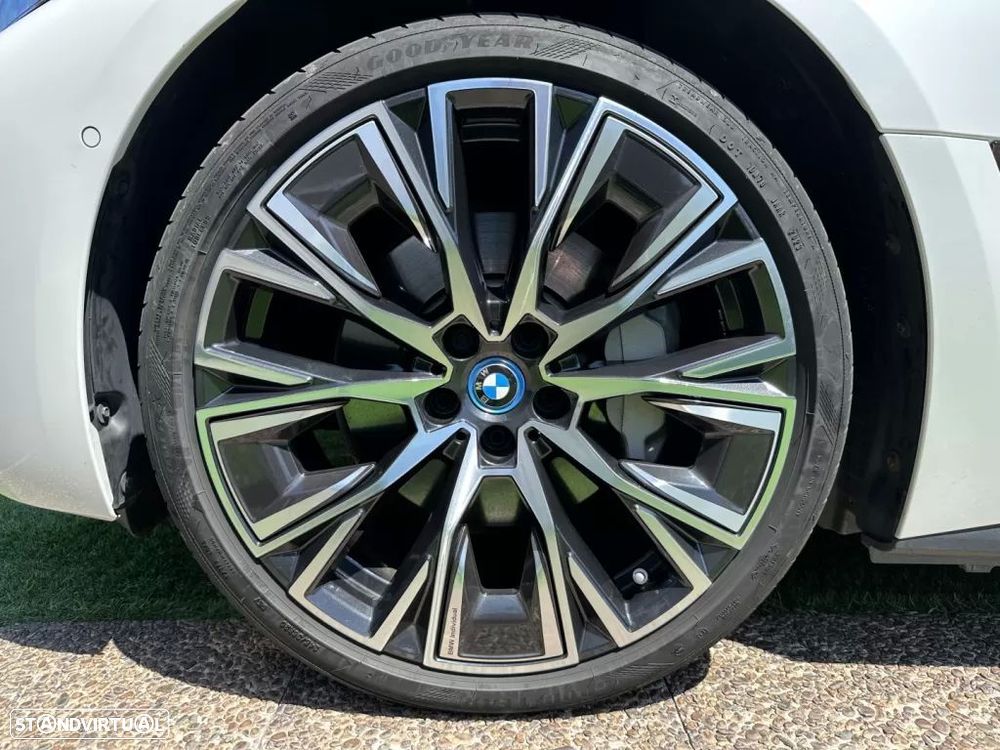 BMW i4 eDrive35 Gran Coupe - 5
