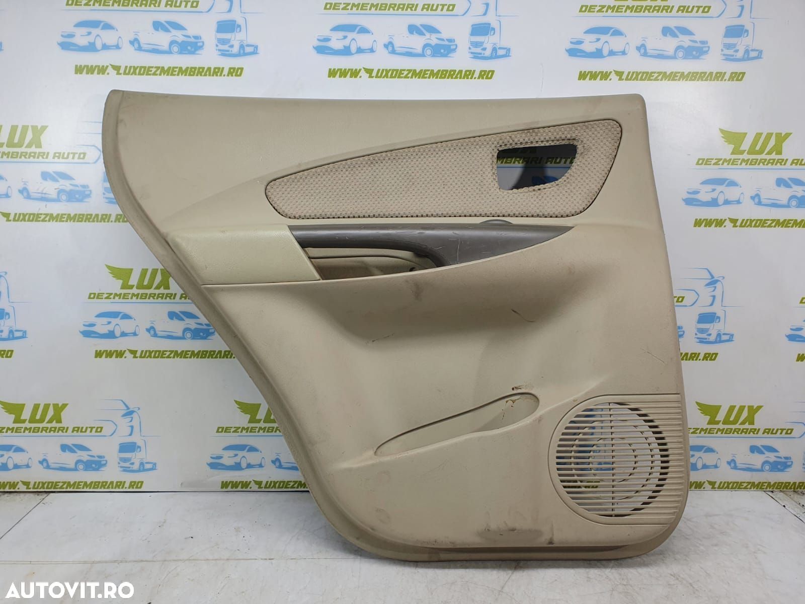 Fata de usa stanga spate 83371-2e000 Hyundai Tucson 1  [din 2004 pana  2010] - 1