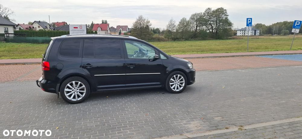 Volkswagen Touran 2.0 TDI DPF Highline DSG - 8