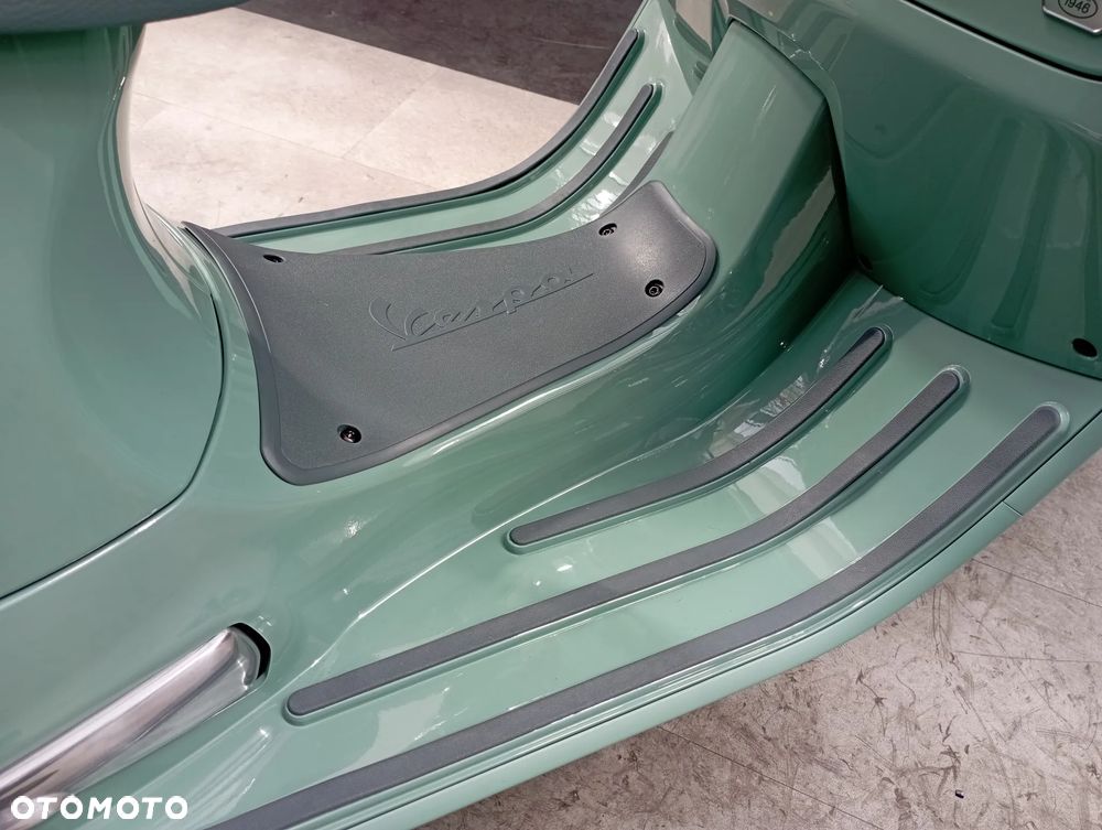 Vespa GTS - 9
