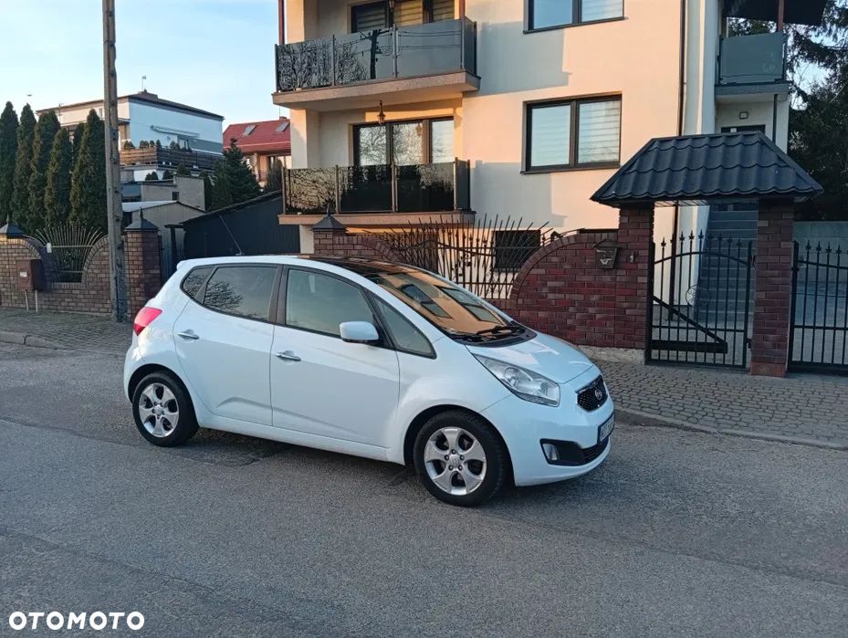 Kia Venga 1.6 CRDi XL - 1