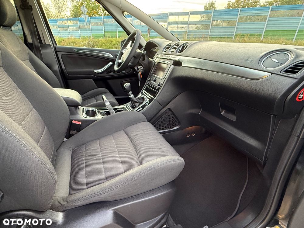 Ford S-Max - 27