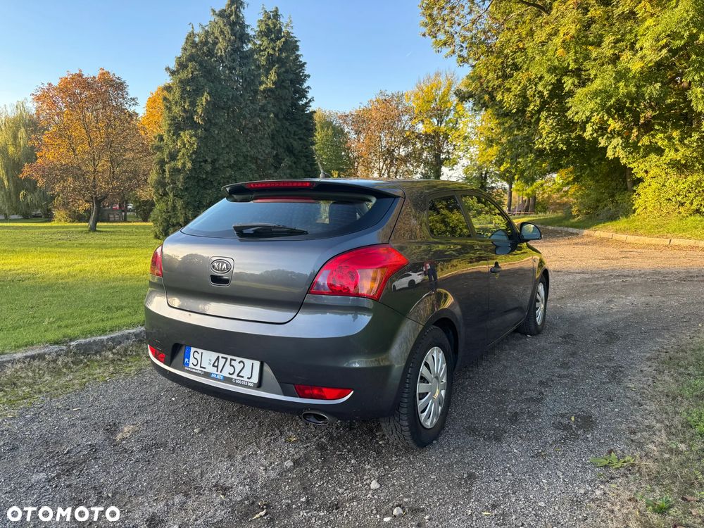 Kia Ceed - 5