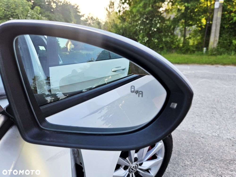 Volkswagen Golf GTD 2.0 TDI SCR DSG - 23