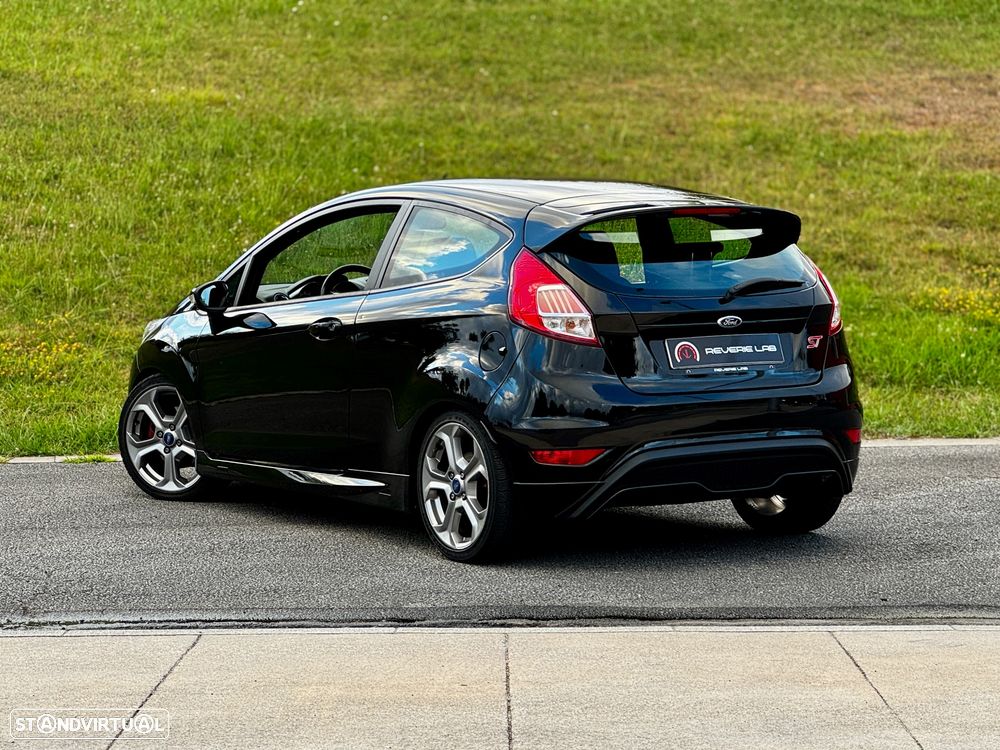 Ford Fiesta 1.6 EcoBoost c/ Pack Pele Desportiva ST - 7