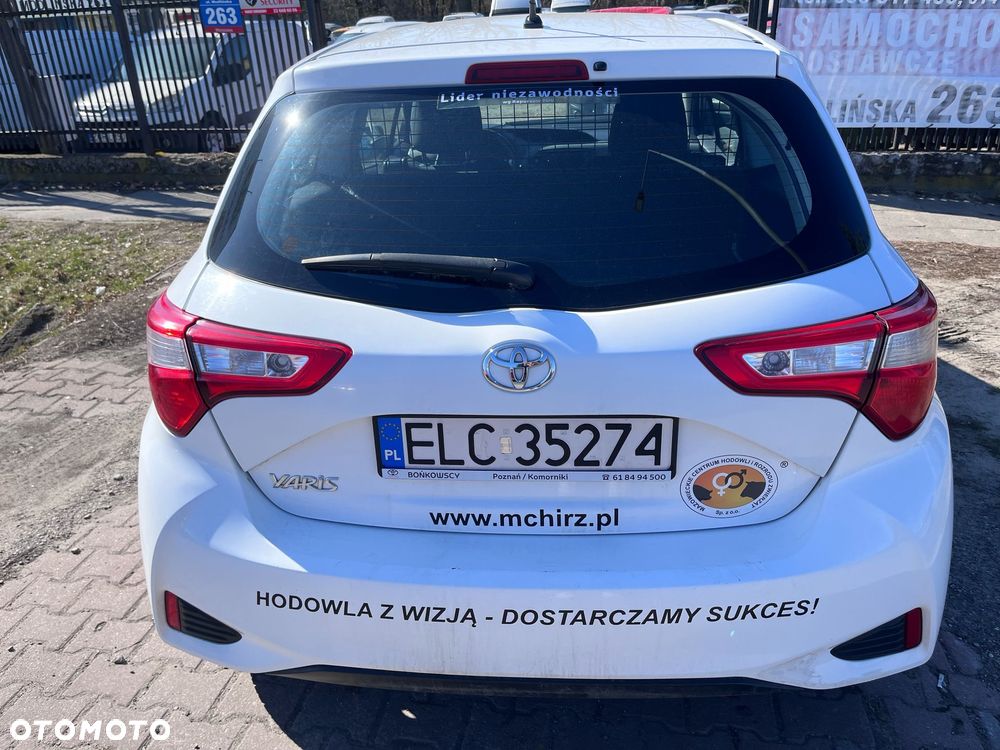 Toyota Yaris 1.0 Premium - 14