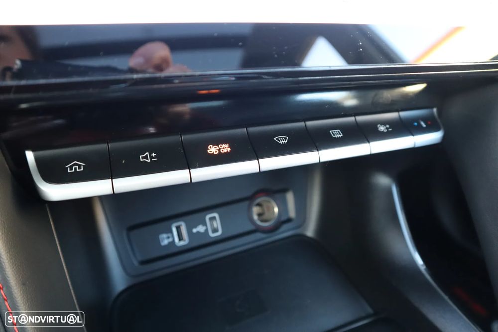 MG ZS EV 72.6 kWh Luxury - 36