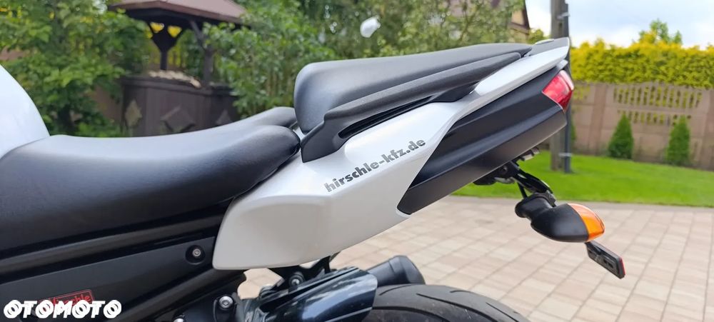 Yamaha FZ8 - 33