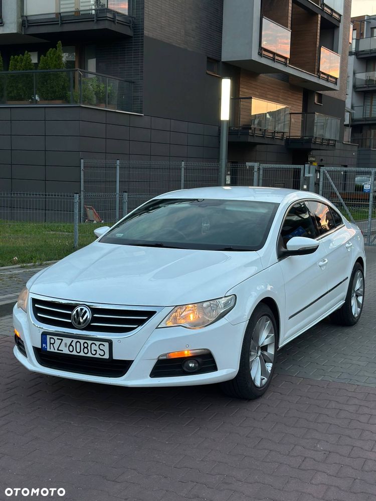 Volkswagen Passat CC - 1