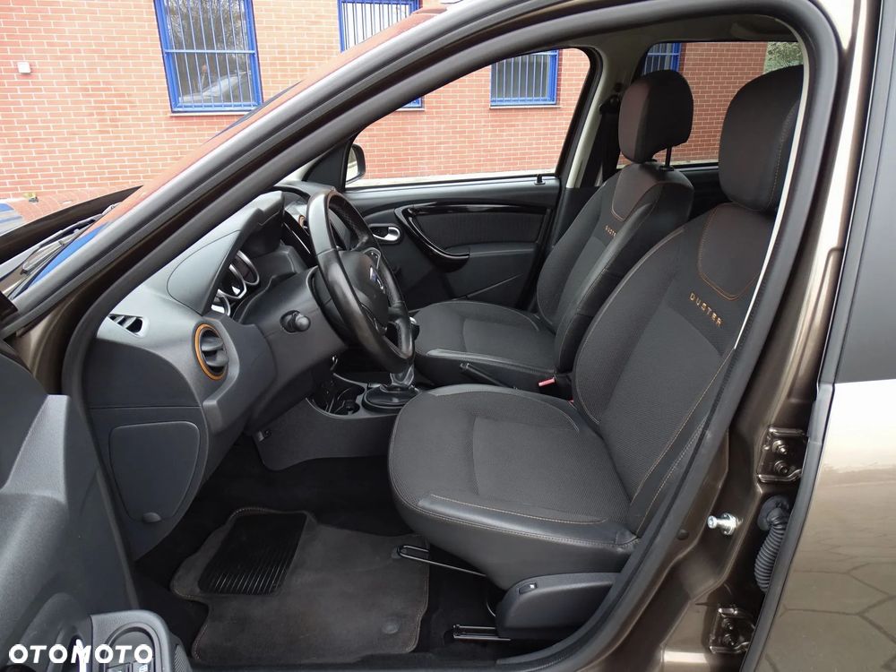 Dacia Duster 1.2 TCe Celebration - 30