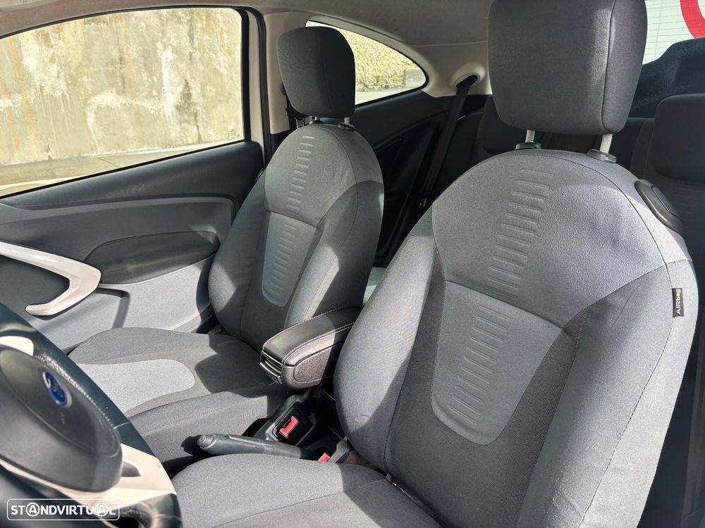 Ford KA 1.2 Titanium X - 19