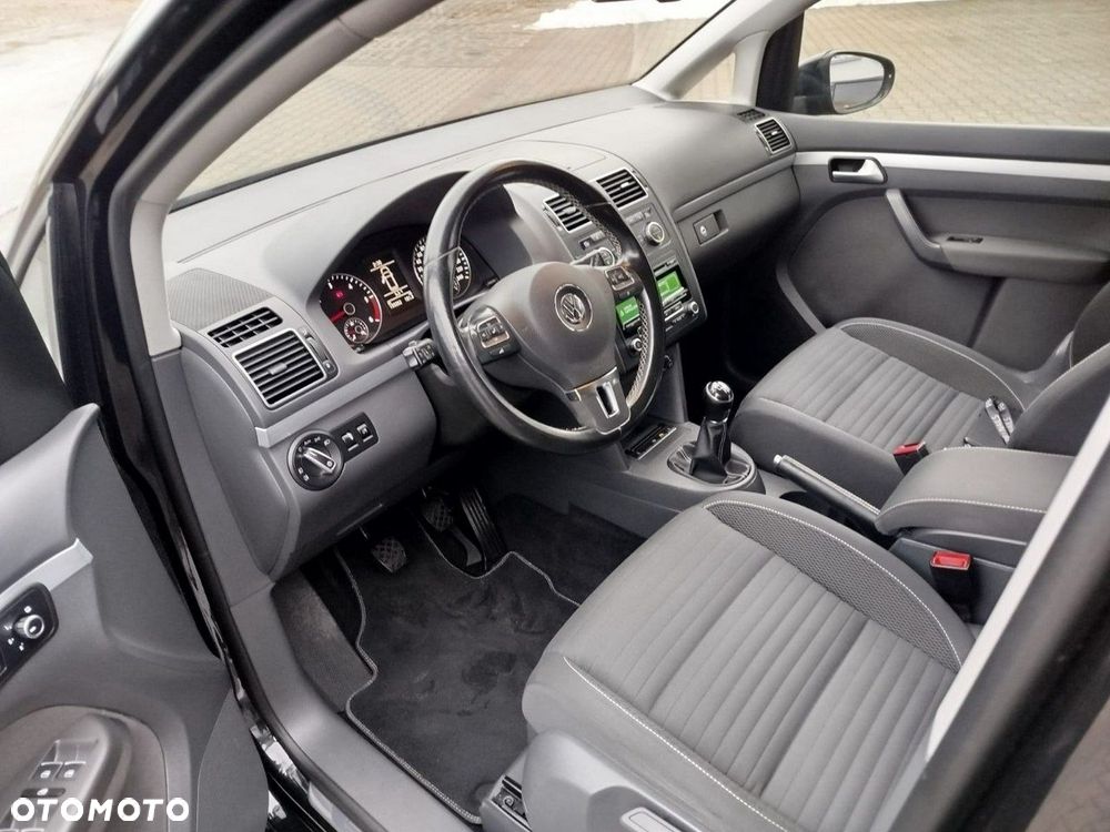 Volkswagen Touran 2.0 TDI DPF Cup - 9