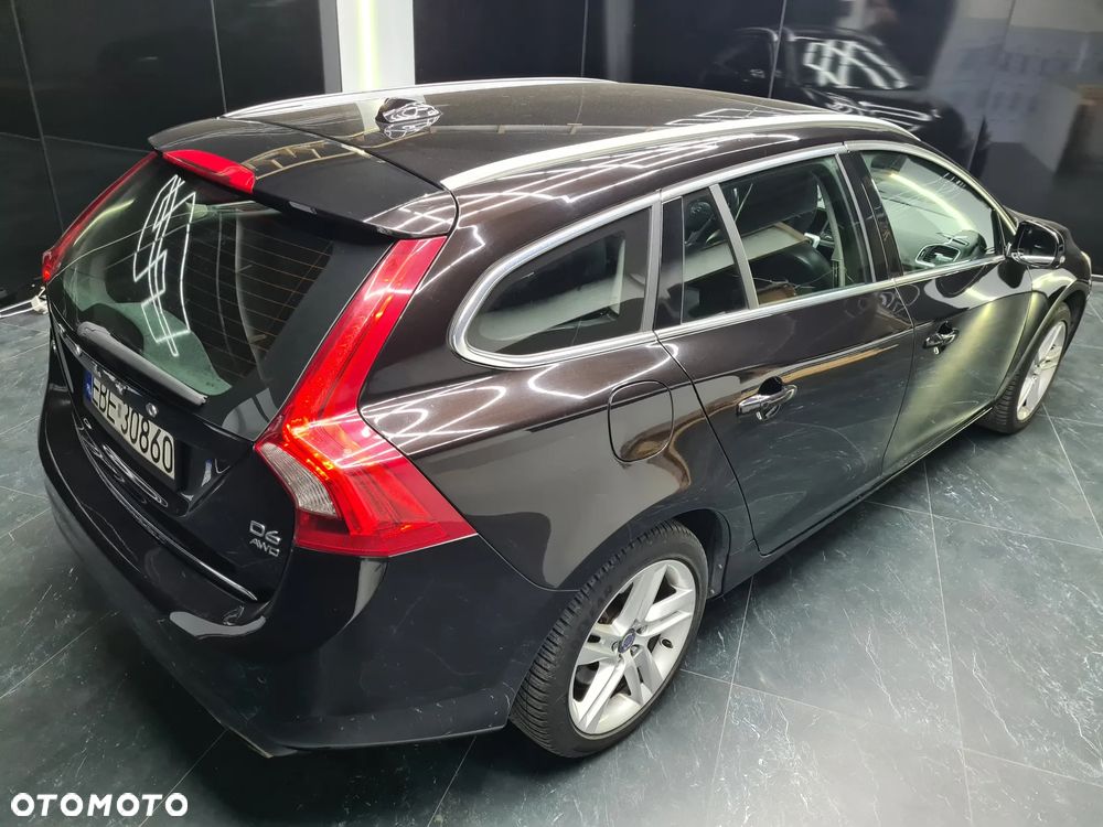 Volvo V60 D6 AWD Plug-in Hybrid Summum - 29