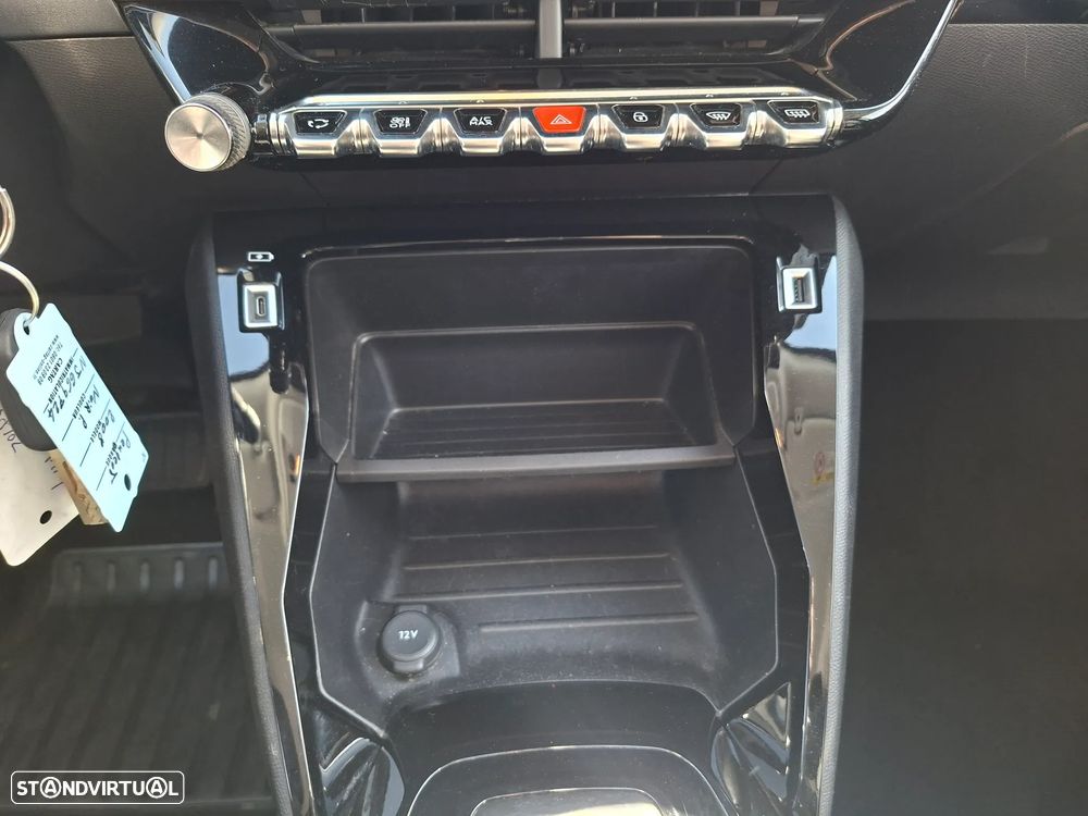 Peugeot 2008 PureTech 130 EAT8 Active - 27