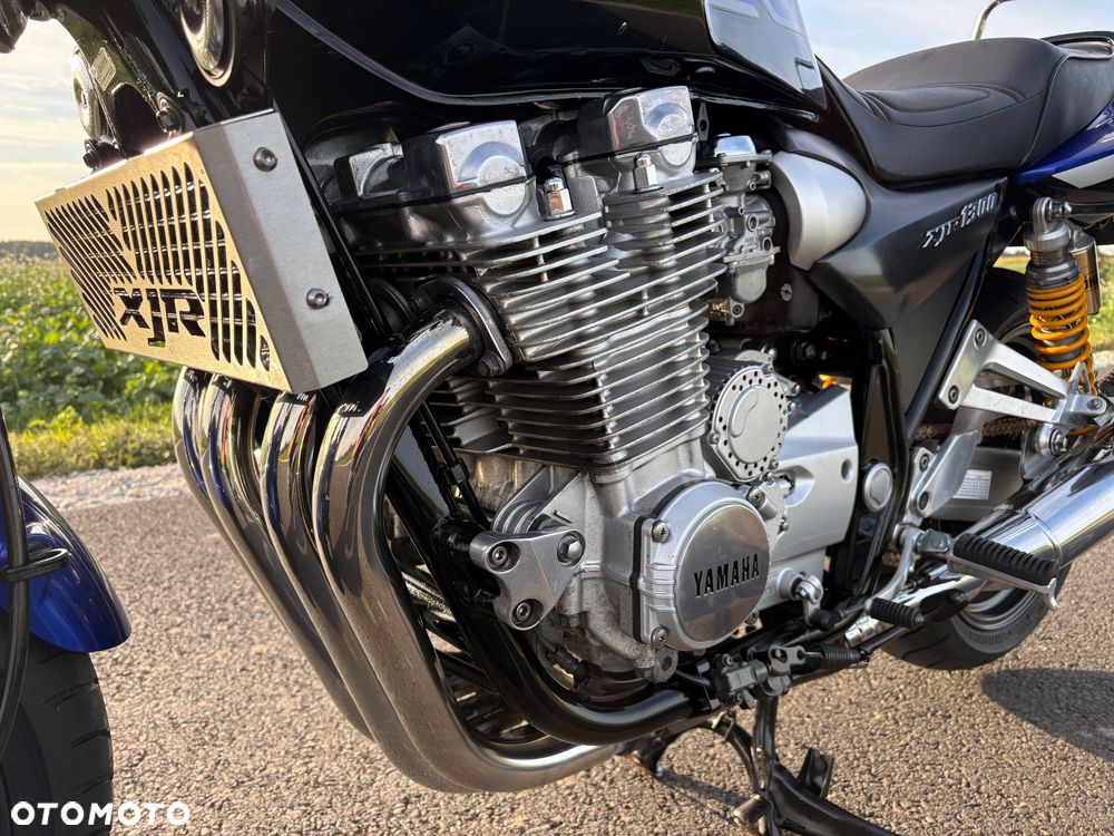 Yamaha XJR - 31