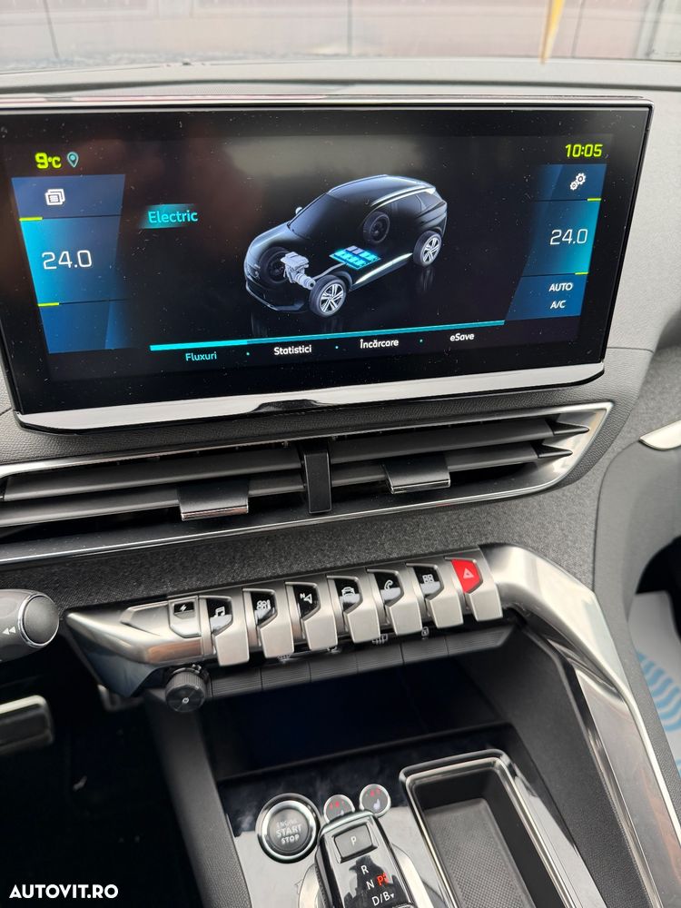 Peugeot 3008 Hybrid 225 e-EAT8 GT Pack - 32