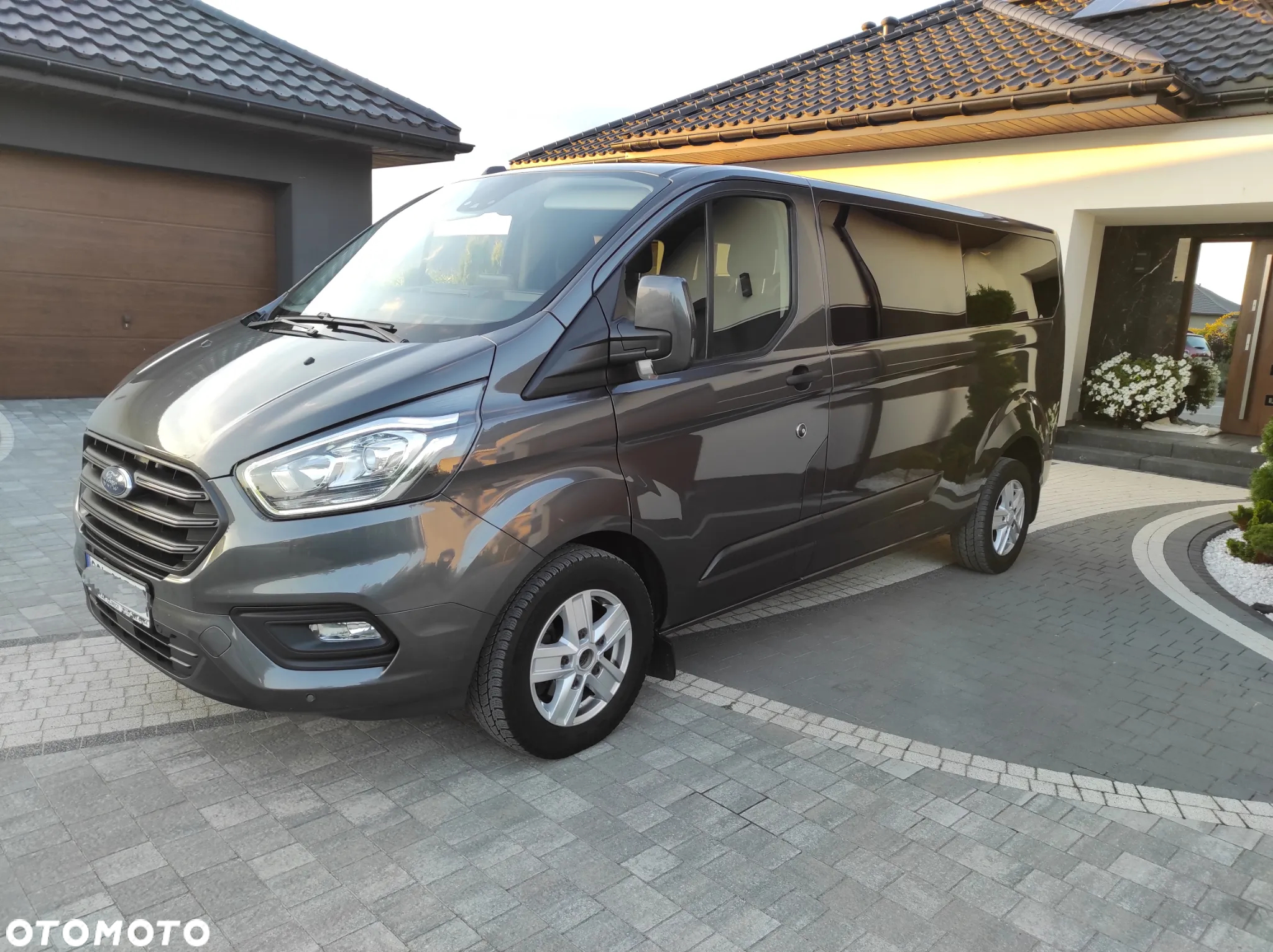Ford Tourneo Custom - 7