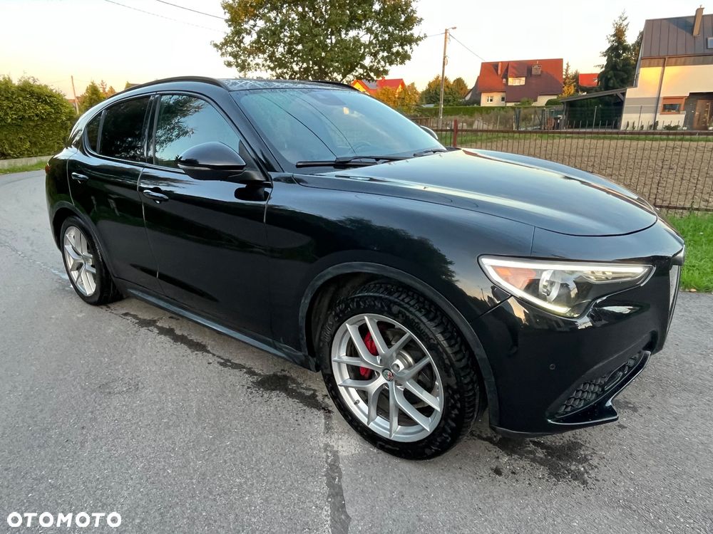 Alfa Romeo Stelvio 2.0 Turbo Veloce TI Q4 - 25