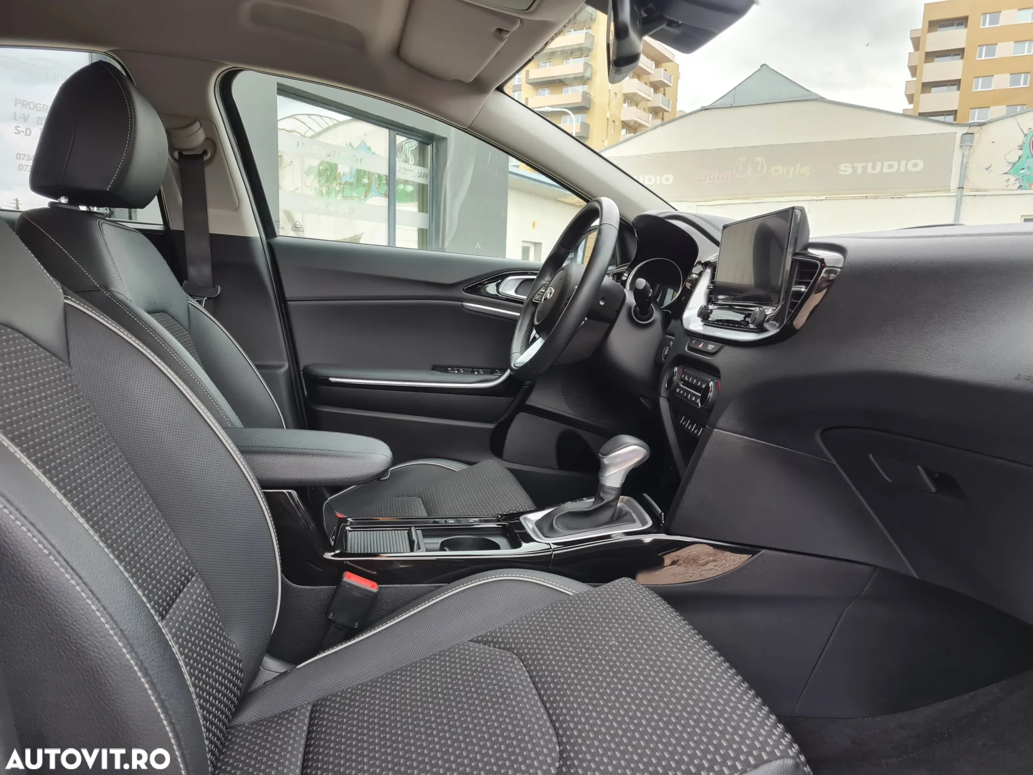 Kia XCeed 1.6 GDI 6DCT PHEV Vision - 24