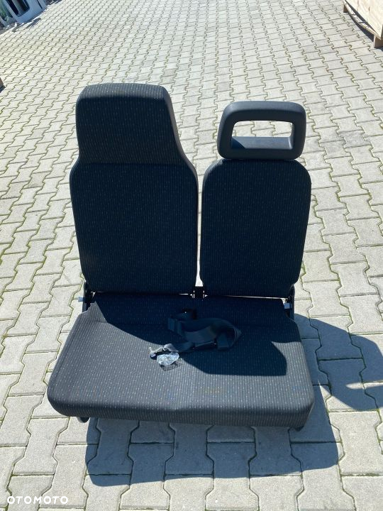 FOTEL KANAPA PASAŻERA MITSUBISHI CANTER FUSO 7C15 - 2
