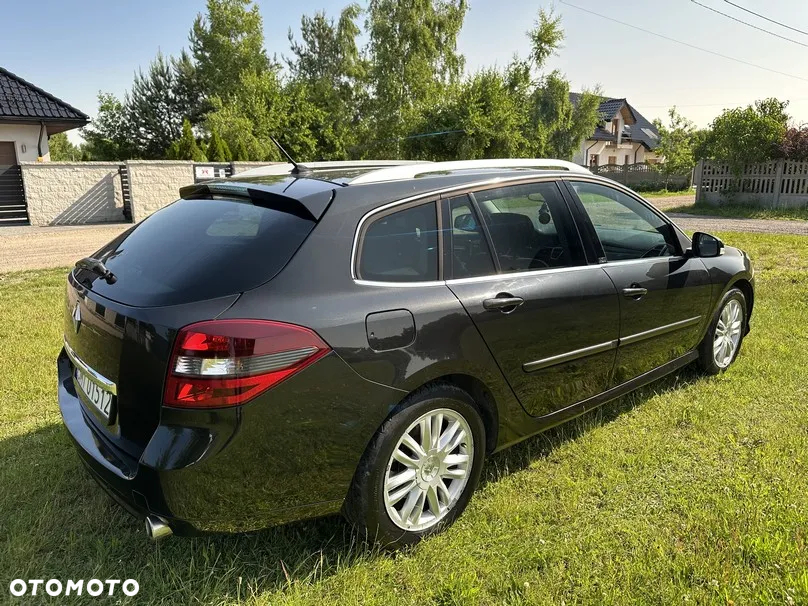 Renault Laguna 2.0 dCi FAP Initiale - 5