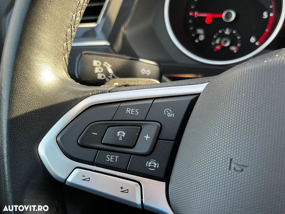 Volkswagen Tiguan - 16