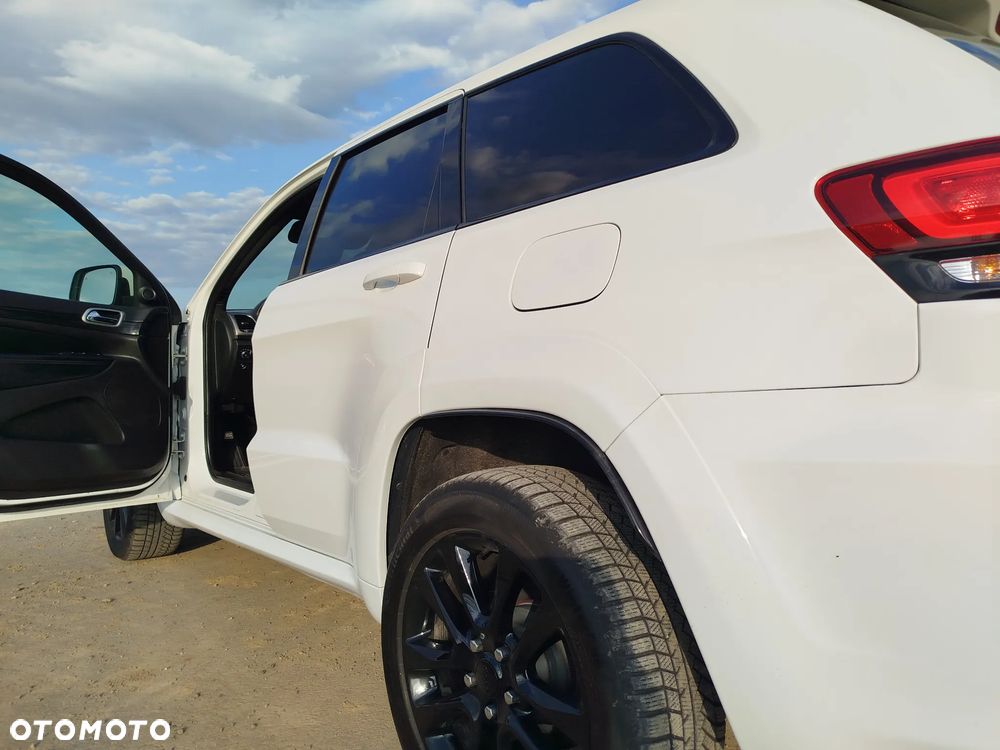 Jeep Grand Cherokee - 10