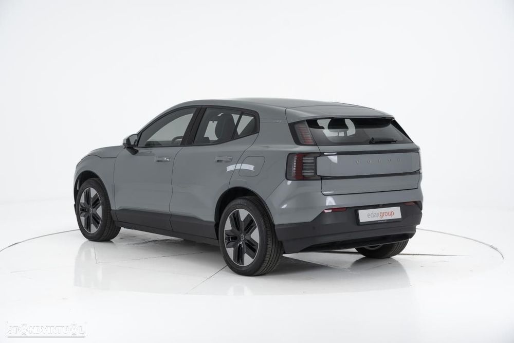 Volvo EX 30 Single Motor Extended Range RWD Core — fotografia 4