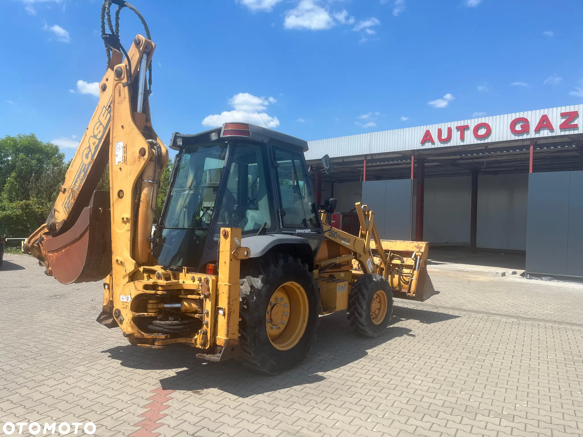 Case 590 SLE - 4