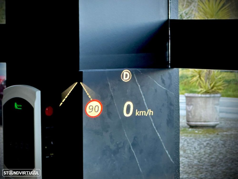 Land Rover Range Rover Evoque P250 R-Dynamic HSE - 19