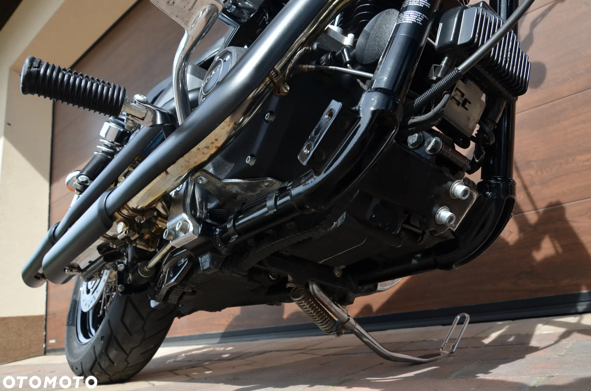 Harley-Davidson Dyna Street Bob - 33
