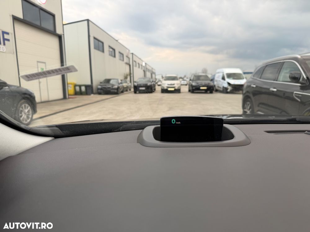 Peugeot 508 RXH Hybrid4 - 15